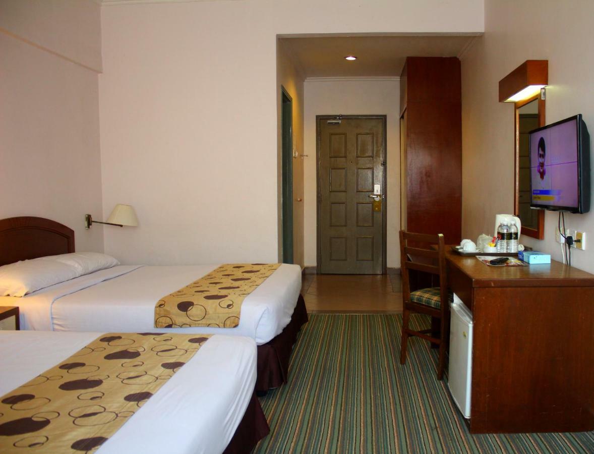 Hotel Seri Malaysia Порт-Диксон Экстерьер фото